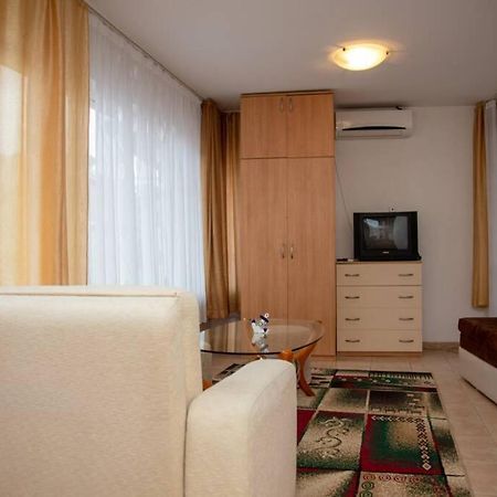 Convenient 1-Bedroom Flat Next To Harmanite Beach Sozopol Buitenkant foto