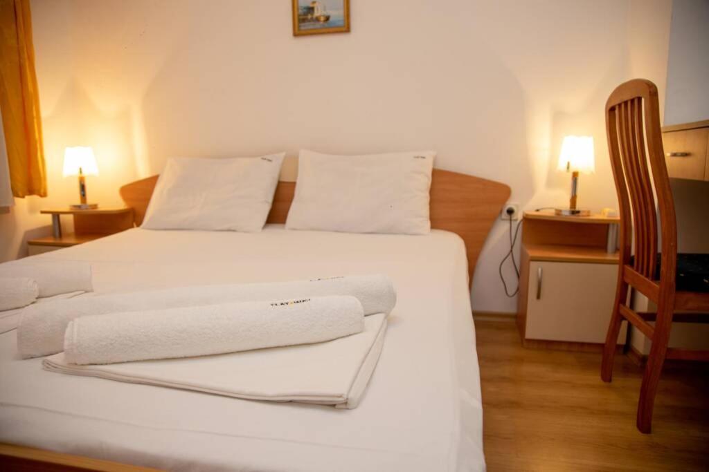Convenient 1-Bedroom Flat Next To Harmanite Beach Sozopol Buitenkant foto