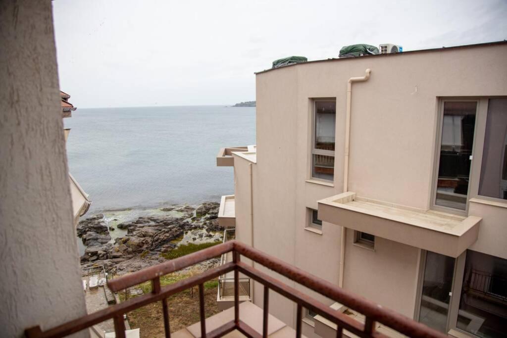 Convenient 1-Bedroom Flat Next To Harmanite Beach Sozopol Buitenkant foto