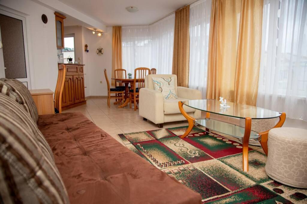 Convenient 1-Bedroom Flat Next To Harmanite Beach Sozopol Buitenkant foto
