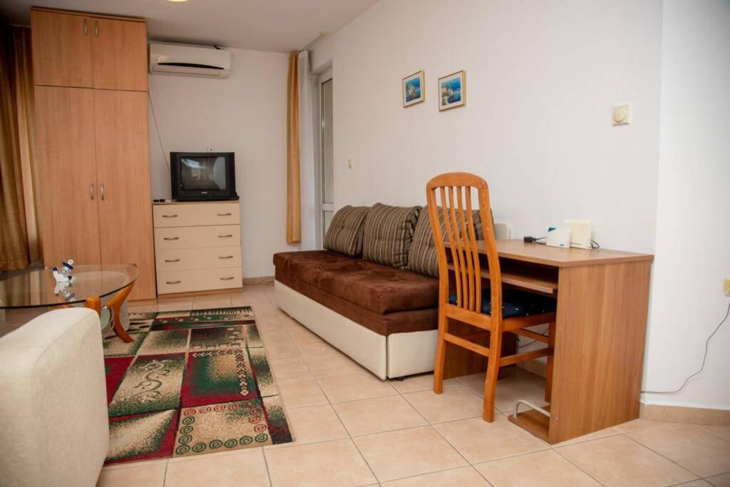 Convenient 1-Bedroom Flat Next To Harmanite Beach Sozopol Buitenkant foto